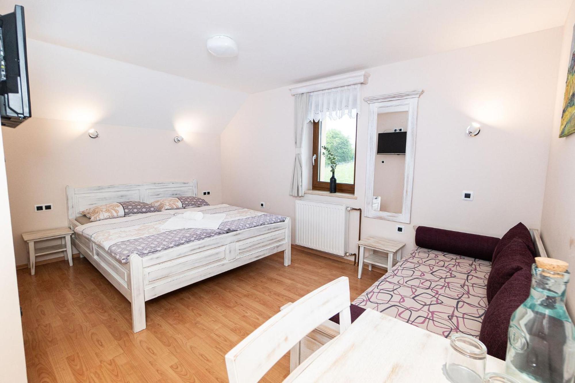 Zelena Oaza - B&B Miklavz pri Ormozu Exterior photo